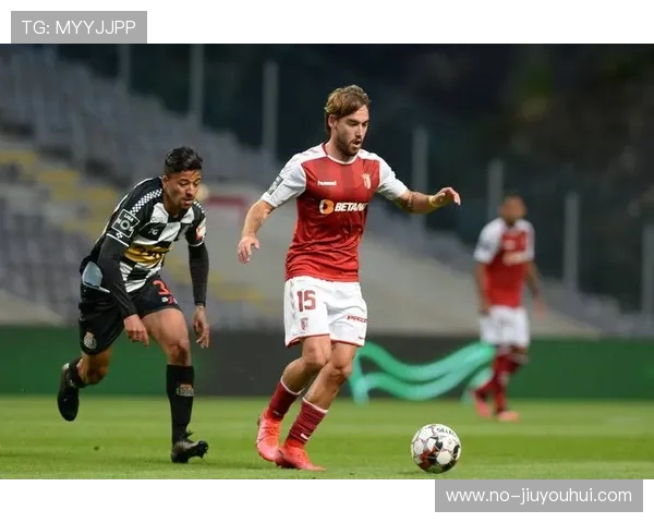 全新足球表哥名单曝光揭示球员最新排名与赛场表现分析